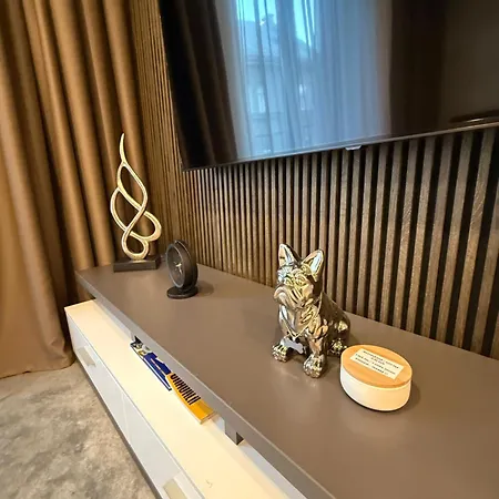 Smart Lux 7 Bajzova - Centrum, Ac 2x شقة كَشّا